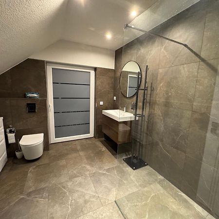 Modern House Gehrden Auf 2 Etagen, Nice Garten, Barbecue, Contactless Check-In, Free Parking Εξωτερικό φωτογραφία