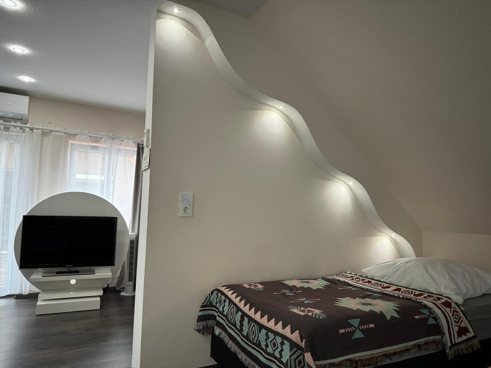 Modern House Gehrden Auf 2 Etagen, Nice Garten, Barbecue, Contactless Check-In, Free Parking Εξωτερικό φωτογραφία